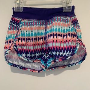 Gymgo Gymboree multicoloured shorts with built in underwear. Size 2.